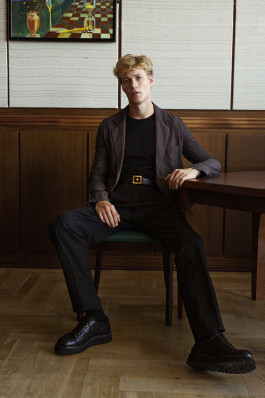 Sven de Vries L´Officiel Hommes Filip Freytag Patrick Jendrusch fashion editorial magazine model high fashion versace 